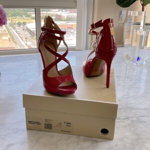 Michael Kors Catia sandal Size 7.5